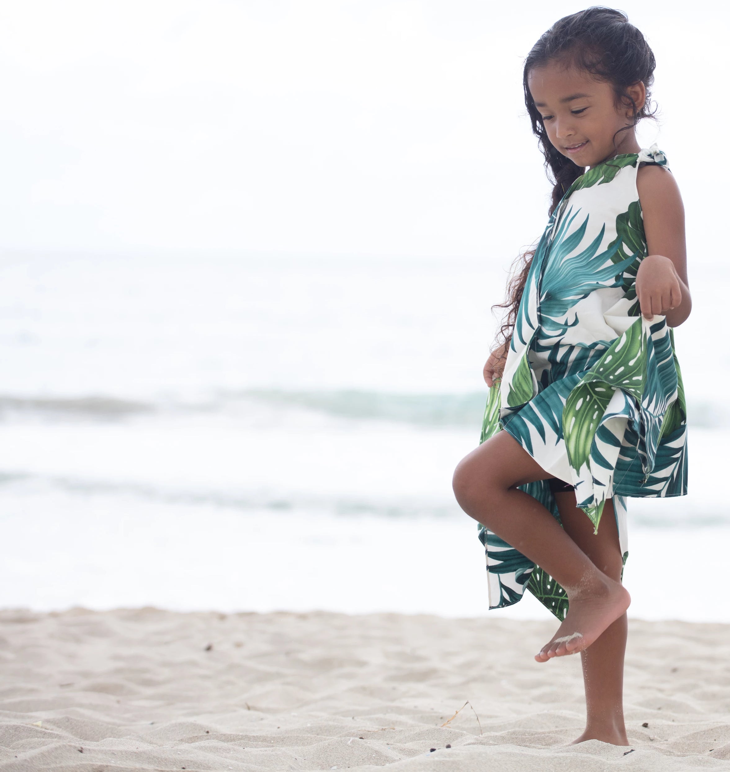 girls cotton handkerchief dress, hawaiian print, monstera, green white tropical , Coradorables, aloha wear, resort wear, family matching