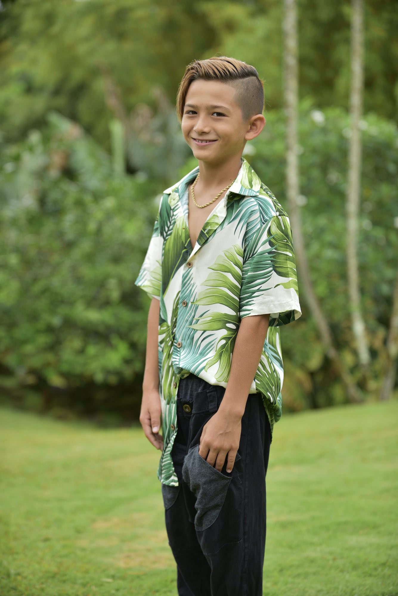 boys hawaiian shirt tropical monstera green white Coradorables alohawear resortwear