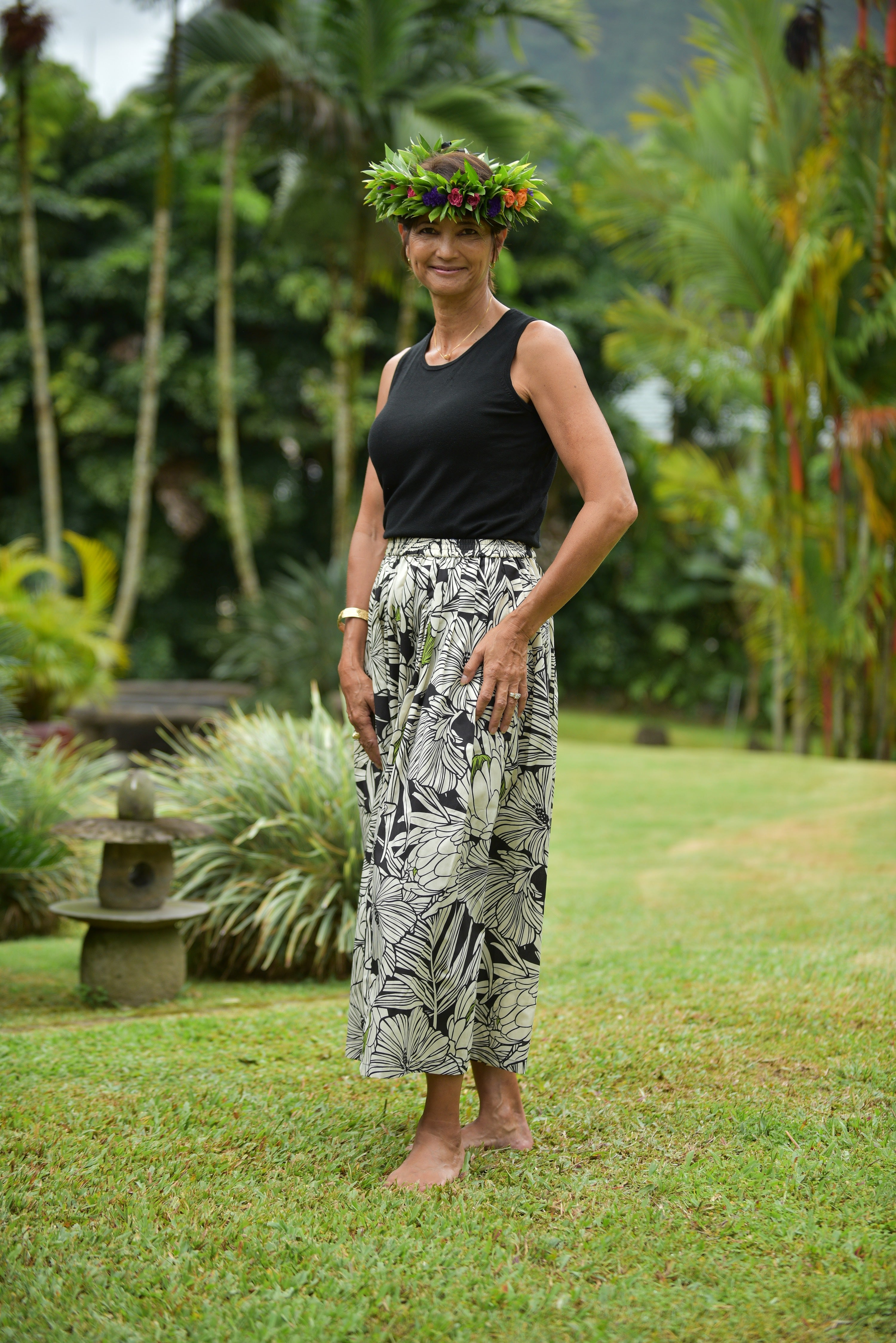 womans, hawaiian, print, maxi skirt, protea, black , Coradorables, modern aloha, aloha wear, resort wear, family matching