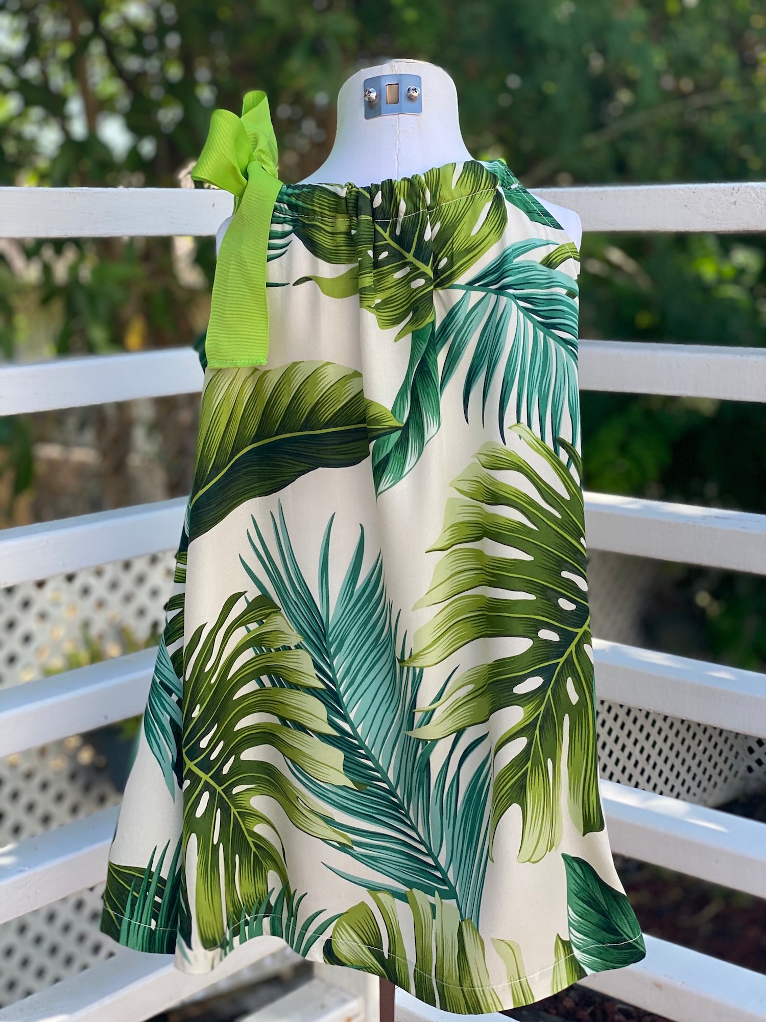 girls, hawaiian, ribbon dress, shoulder tie, , monstera, ivory, green, rayon,?Coradorables, modern aloha, aloha wear, resort wear, family matching