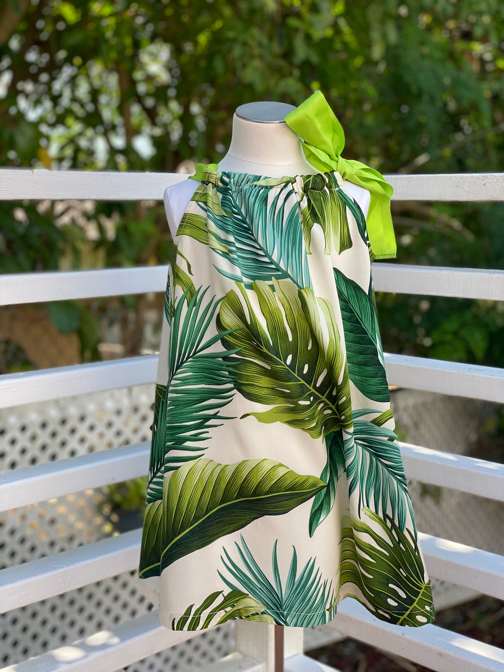 girls, hawaiian, ribbon dress, shoulder tie, , monstera, ivory, green, rayon,?Coradorables, modern aloha, aloha wear, resort wear, family matching