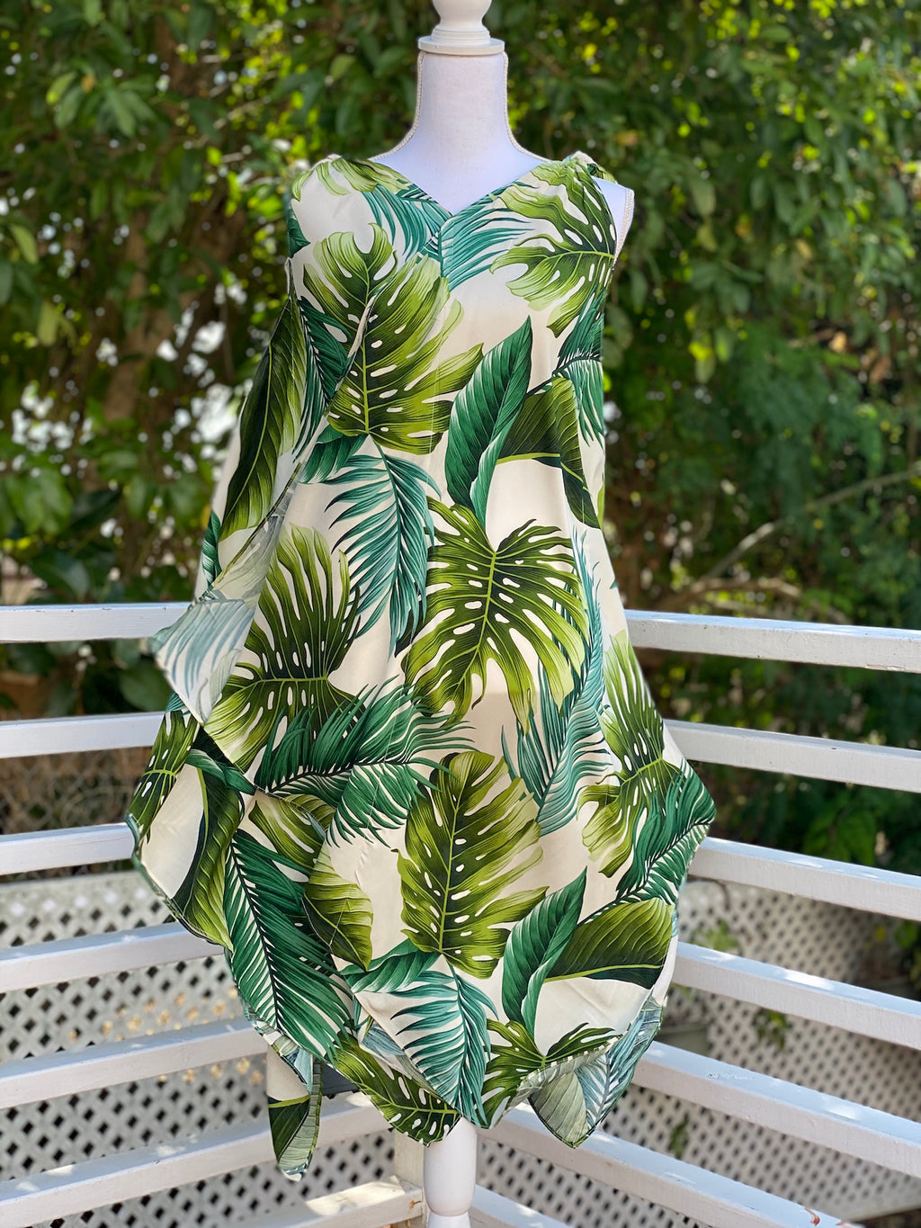 womans, hawaiian, handkerchief, dress, v-neck, flowing, monstera,, ivory, green, rayon, Coradorables, modern aloha, aloha wear, resort wear, family matching,