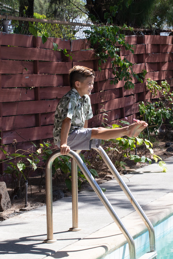 boys hawaiian shirt, tribal, green, rayon cotton, slim cut fit, size up recommended, aloha shirt, unisex, Coradorables, aloha wear, resort wear, family matching