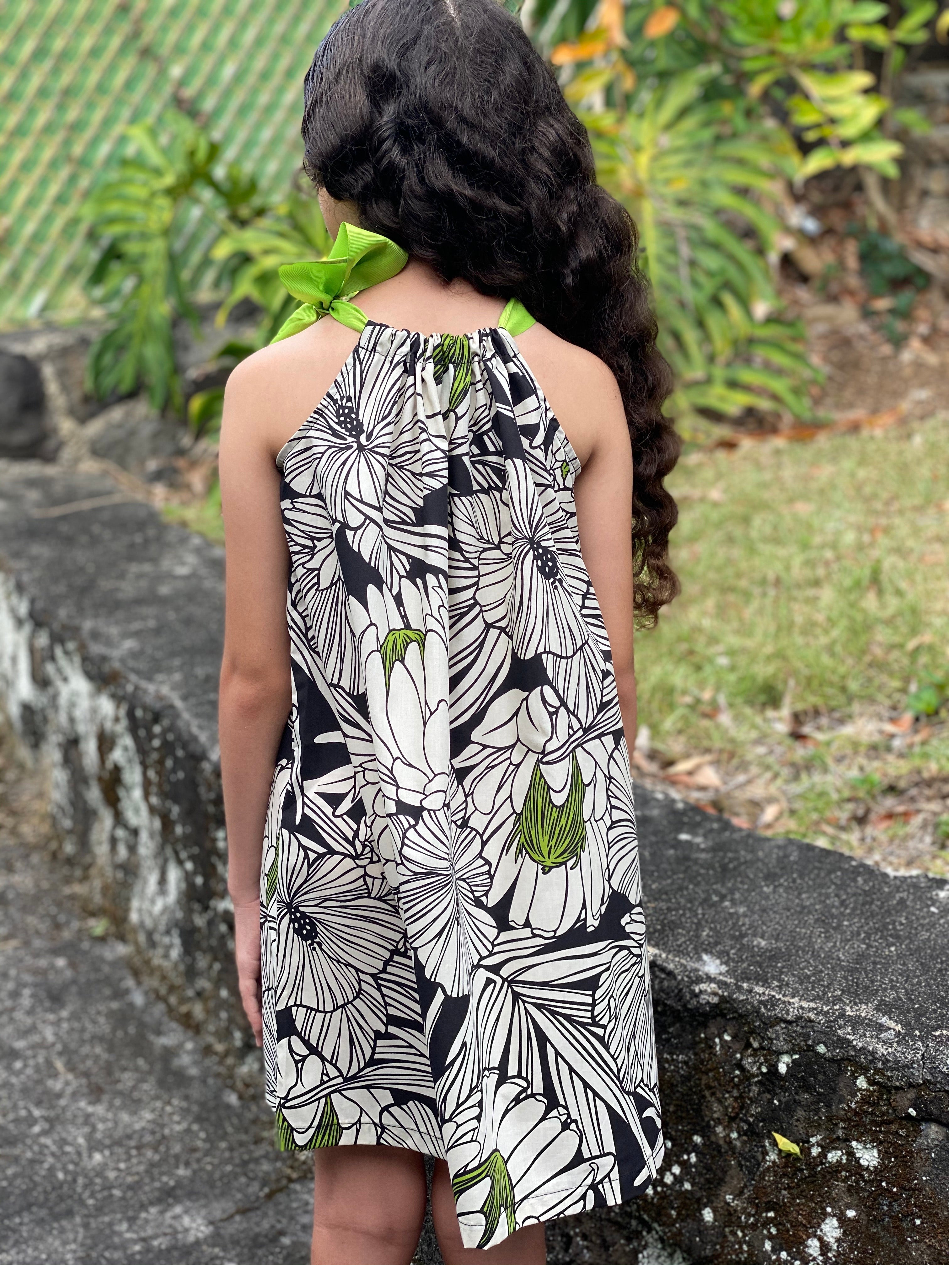 Girls, hawaiian, ribbon dress, protea. black ,ties at shoulder, Coradorables, modern aloha, aloha wear, resort wear, family matching