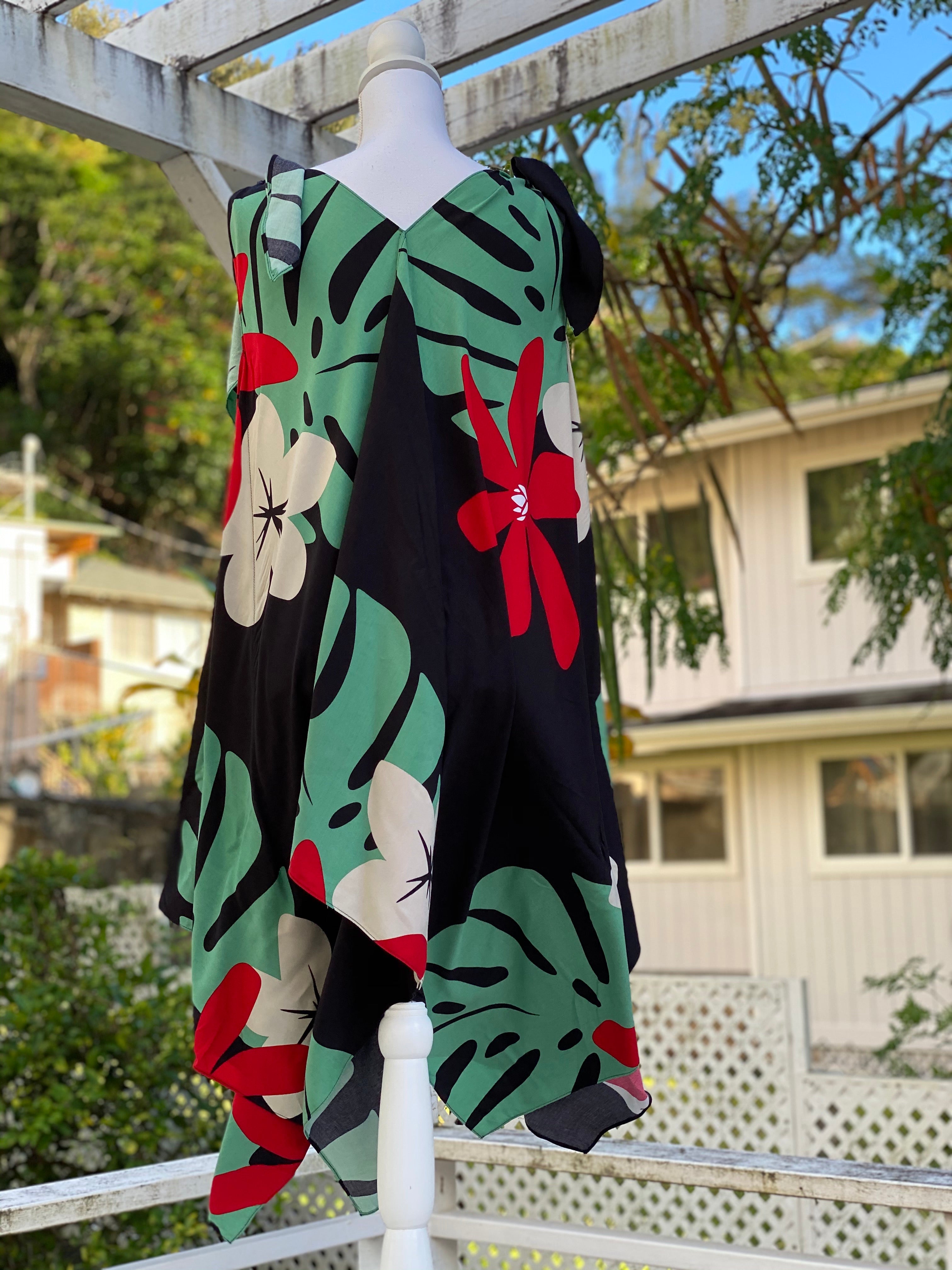 woman’s, hawaiian, handkerchief, dress, v-neck, flowing, mod aloha black, plumeria, monstera, Coradorables, modern aloha, aloha wear, resort wear, family matching 